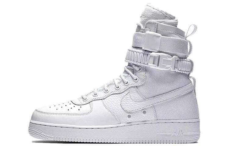 Nike Sf Air Force 1 QS 903270-100 44.5
Nike Sf Air Force 1 QS 903270-100 44.5