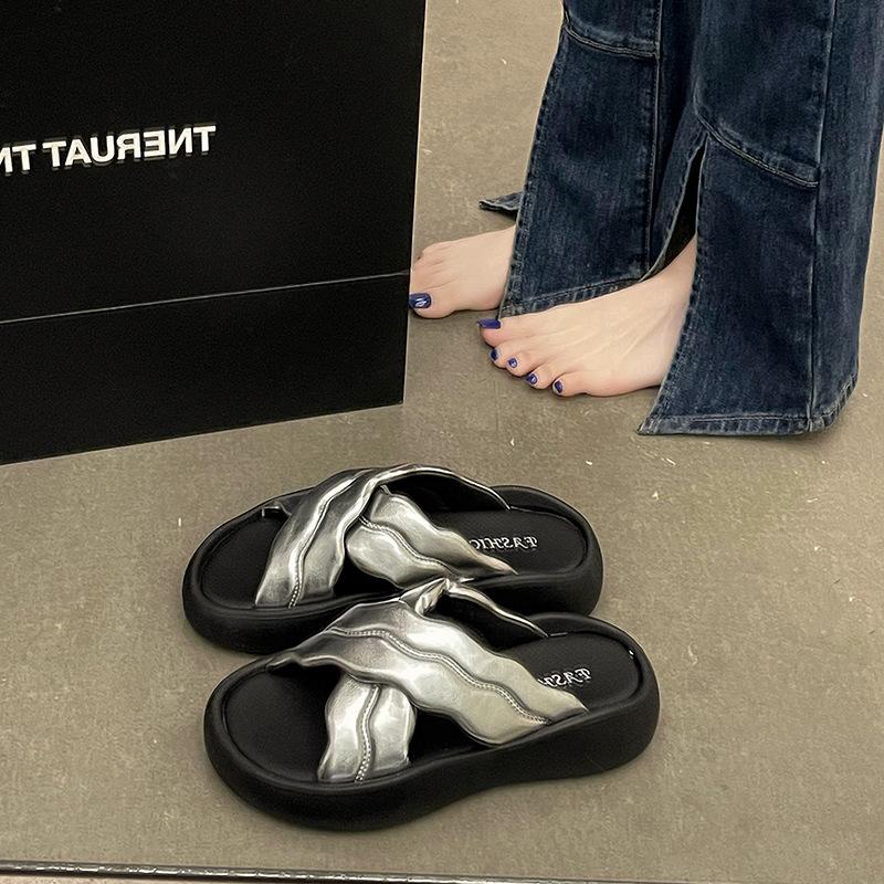 Fashion casual cross-word slippers women s 2024 summer new lazy thick-bottomed open-toed vacation beach sandals tide 35 чёрный
Fashion casual cross-word slippers women s 2024 summer new lazy thick-bottomed open-toed vacation beach sandals tide 35 чёрный