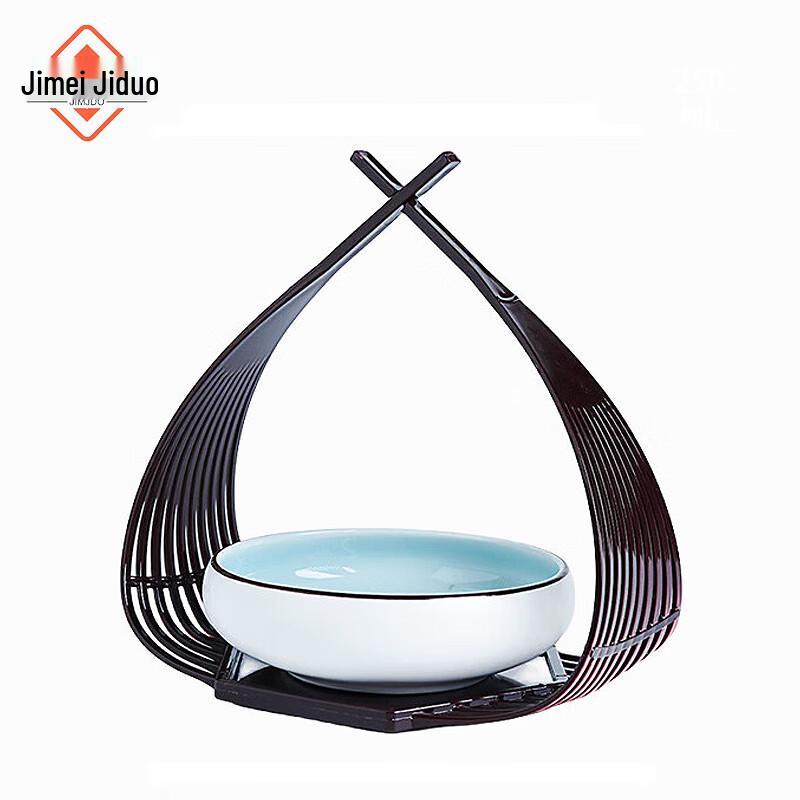 Jimei Jiduo Blue and White Ceramic Round Serving Dish
Jimei Jiduo Blue and White Ceramic Round Serving Dish