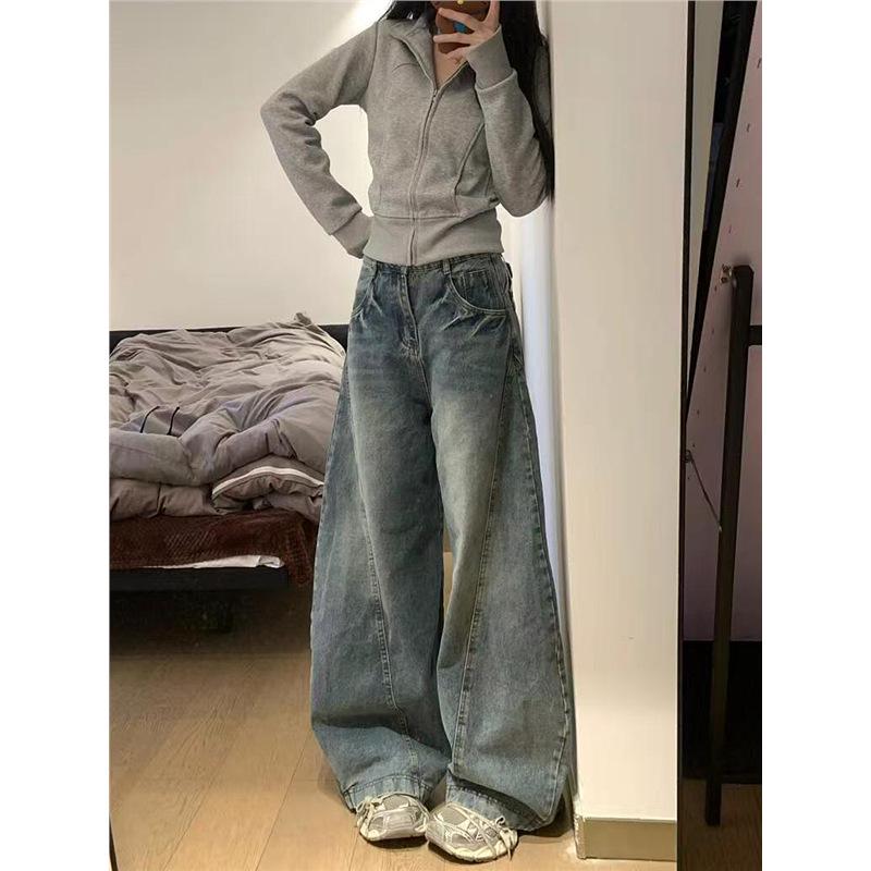 Women s High-Waisted Wide-Leg Vintage Jeans with Curved Knife Pleat Design, Floor-Length for Summer. XS (78-88 lbs)
Women s High-Waisted Wide-Leg Vintage Jeans with Curved Knife Pleat Design, Floor-Length for Summer. XS (78-88 lbs)