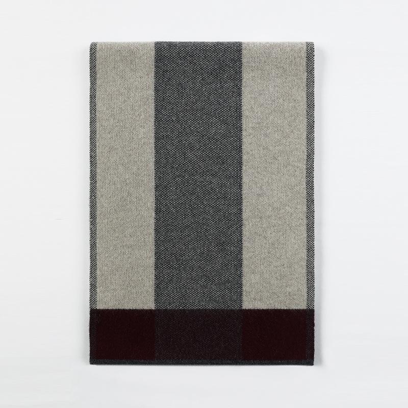Cashmere men s scarf business travel fashion trend simple autumn and winter warm knitted plaid long scarf 180cm
Cashmere men s scarf business travel fashion trend simple autumn and winter warm knitted plaid long scarf 180cm