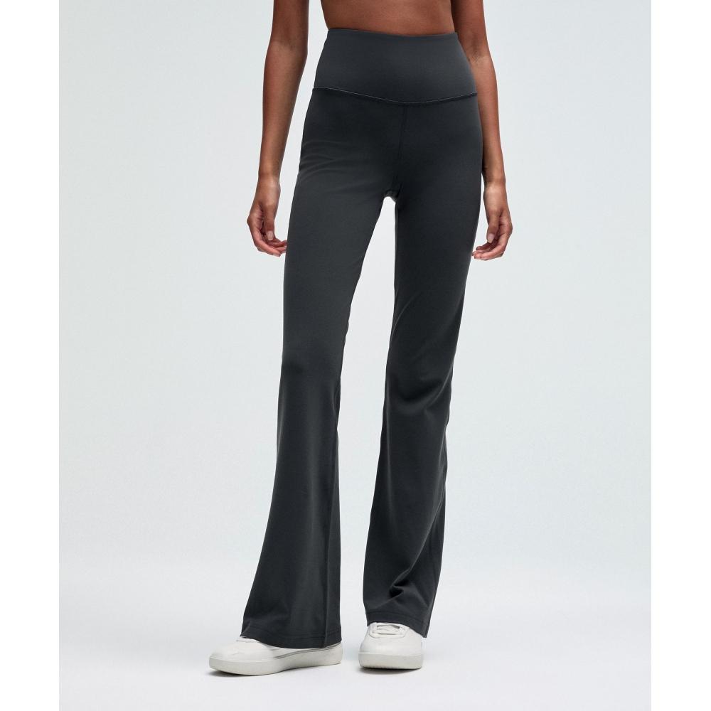 Lululemon Брюки-клеш Groove Nulu Super High Rise Regular, цвет графитовый серый 8/Regular
Lululemon Брюки-клеш Groove Nulu Super High Rise Regular, цвет графитовый серый 8/Regular