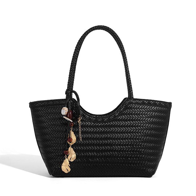 Pooh Niche Handbag Women Large Capacity Vegetable Basket Tote Bag Handmade Seaside Vacation Woven Shoulder Bag Black
Pooh Niche Handbag Women Large Capacity Vegetable Basket Tote Bag Handmade Seaside Vacation Woven Shoulder Bag Black