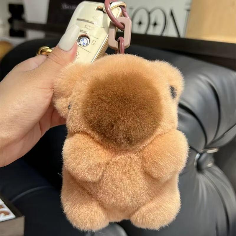 1Pcs Capybara Women Bag Charm Jewelry Pendant Mini Rex Rabbit Fur Bunny Keychain Girl Toy Car Key Metal Ring Classic Ornament
1Pcs Capybara Women Bag Charm Jewelry Pendant Mini Rex Rabbit Fur Bunny Keychain Girl Toy Car Key Metal Ring Classic Ornament