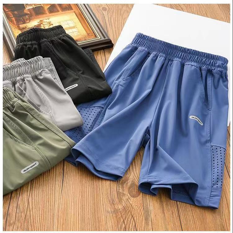 Летние 2024 года легкие эластичные спортивные шорты средней длины из ледяного шелка для мальчиков 130cm армия зеленый
Летние 2024 года легкие эластичные спортивные шорты средней длины из ледяного шелка для мальчиков 130cm армия зеленый