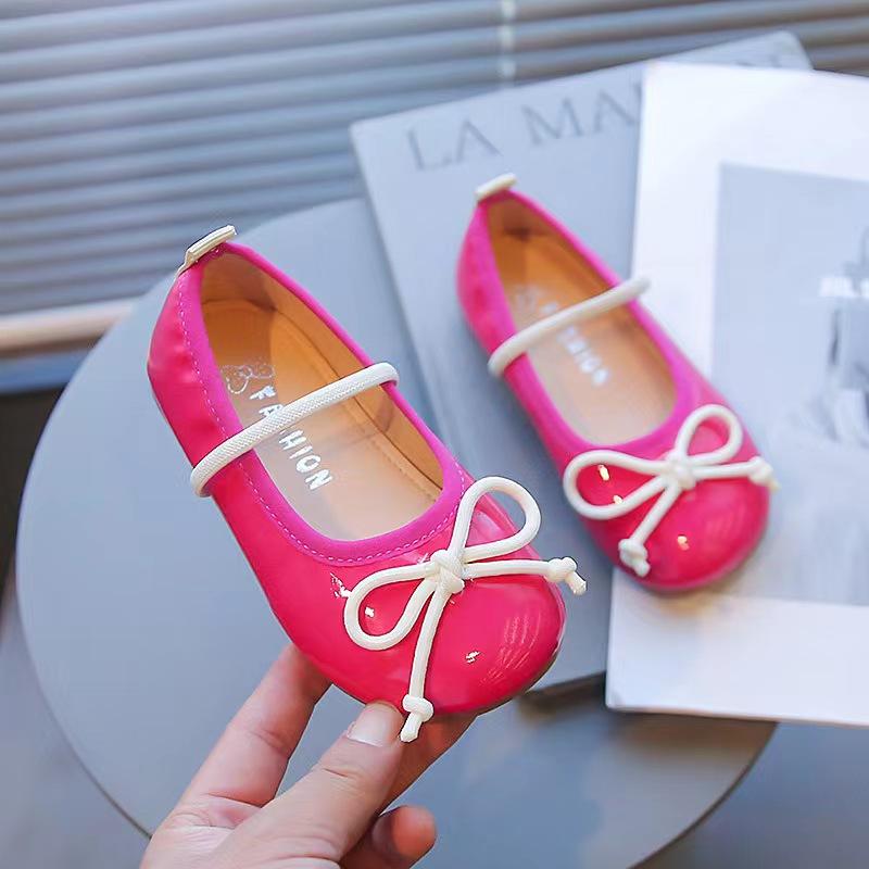 Girl s Flat Shoes Jelly Color Cute Bowknot Leather Shoes Kids Soft bottom Princess Single Shoes for Children Rose Green Yellow 21 Яскраво-рожевий
Girl s Flat Shoes Jelly Color Cute Bowknot Leather Shoes Kids Soft bottom Princess Single Shoes for Children Rose Green Yellow 21 Яскраво-рожевий