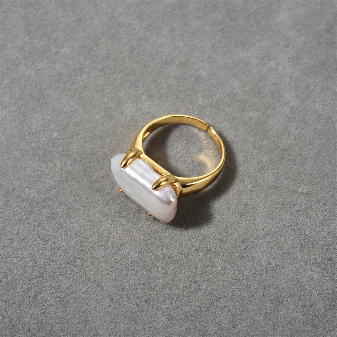 Claw Inlaid Baroque Ring, Simple Retro Temperament, Versatile Square Pearl Index Finger Ring, Adjustable Opening
Claw Inlaid Baroque Ring, Simple Retro Temperament, Versatile Square Pearl Index Finger Ring, Adjustable Opening