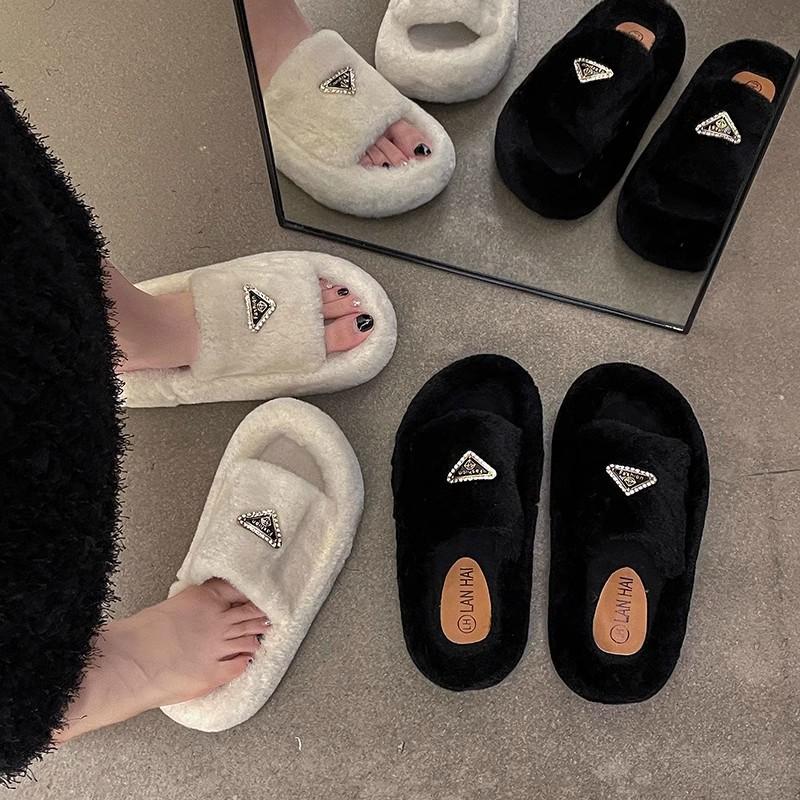 Casual versatile muffin Mao Mao shoes women s spring and autumn 2024 new small height increase platform women s shoes one-word drag 35 чорний
Casual versatile muffin Mao Mao shoes women s spring and autumn 2024 new small height increase platform women s shoes one-word drag 35 чорний