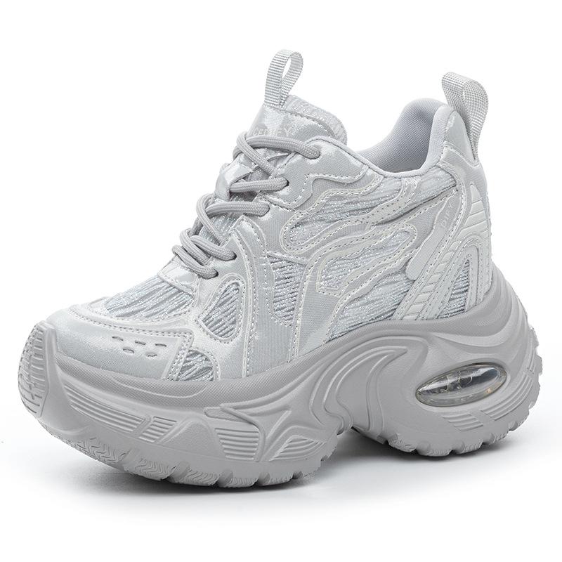 Thick-soled inner height-increasing dad shoes women s new mesh breathable sports and leisure shoes small versatile muffin shoes 39 срібний
Thick-soled inner height-increasing dad shoes women s new mesh breathable sports and leisure shoes small versatile muffin shoes 39 срібний