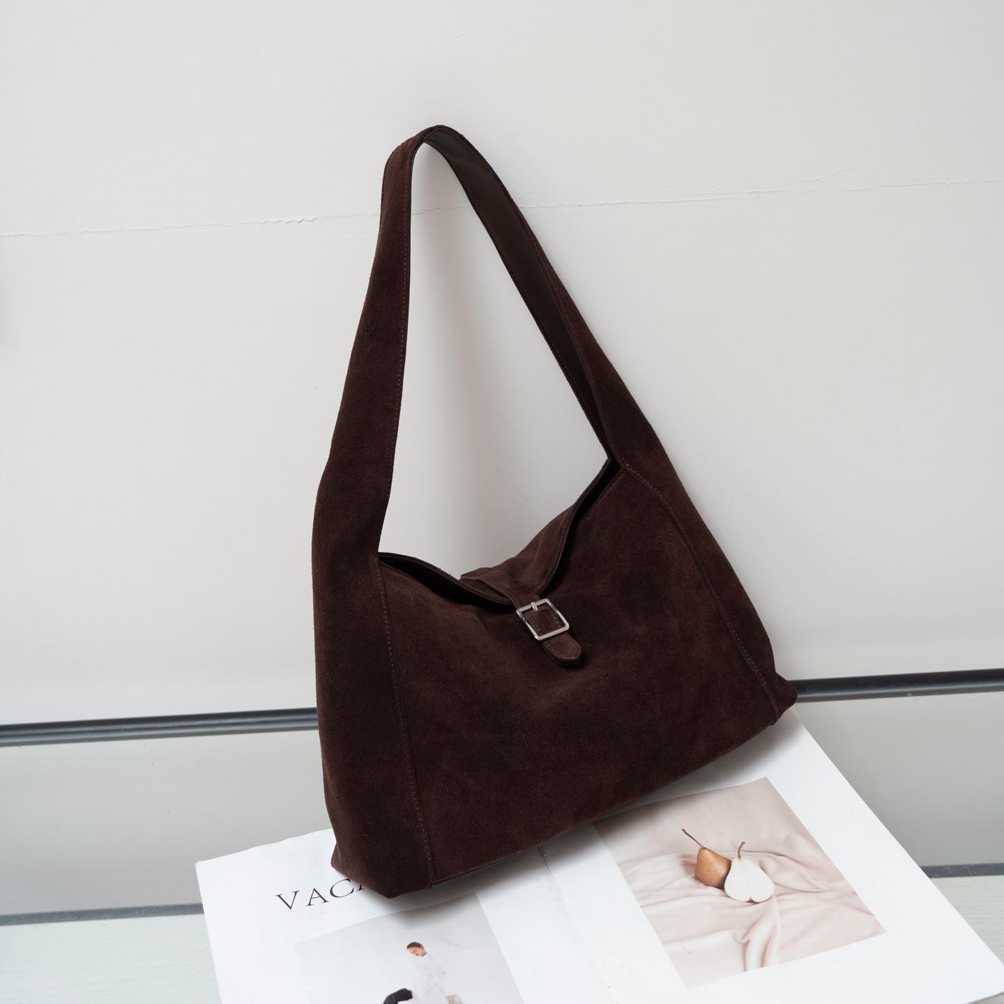 Genuine Grade Matte Suede Leather Women s Shoulder Brown Bag Luxury Designer Brand Coffe Female Underarm Bag Coffe Camel Daily кавовий
Genuine Grade Matte Suede Leather Women s Shoulder Brown Bag Luxury Designer Brand Coffe Female Underarm Bag Coffe Camel Daily кавовий