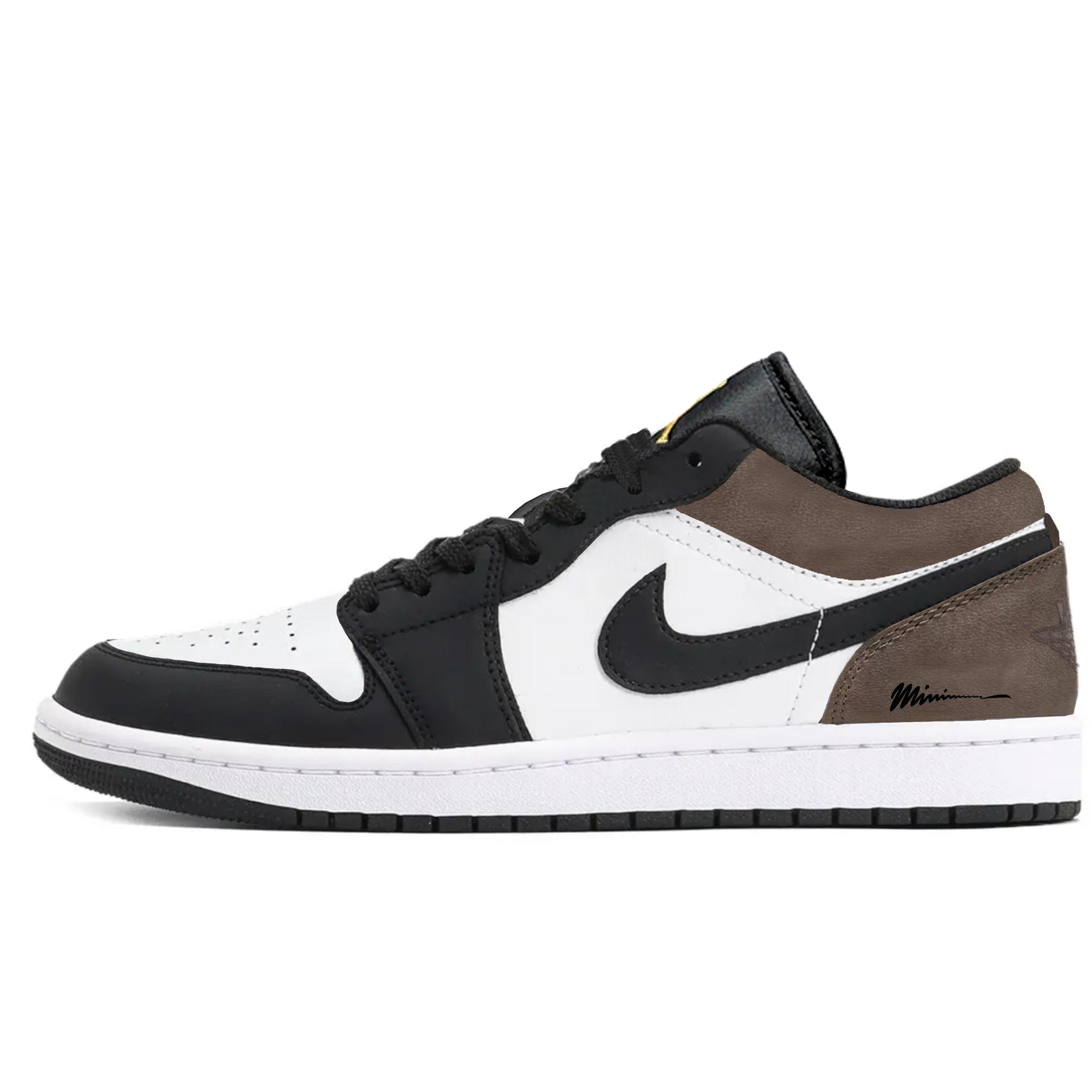 Jordan Air Jordan 1 Cushioning, Wear Resistant Low top Vintage Basketball Shoes Unisex Black Brown 553558-043(Team97-) 35.5
Jordan Air Jordan 1 Cushioning, Wear Resistant Low top Vintage Basketball Shoes Unisex Black Brown 553558-043(Team97-) 35.5