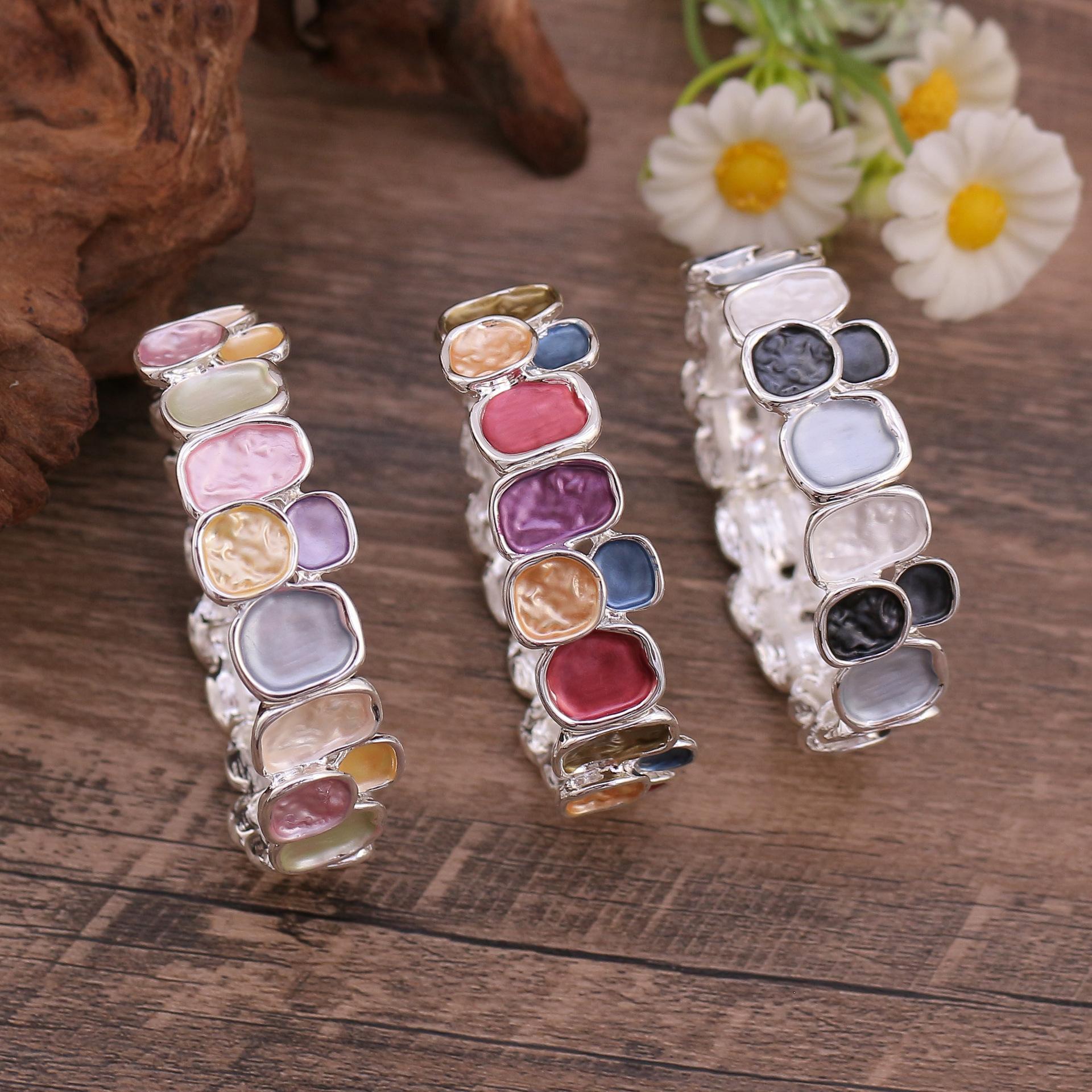 Enamel hollow geometric square elastic bracelet with high-end feel, ladies Valentine s Day rose bracelet
Enamel hollow geometric square elastic bracelet with high-end feel, ladies Valentine s Day rose bracelet
