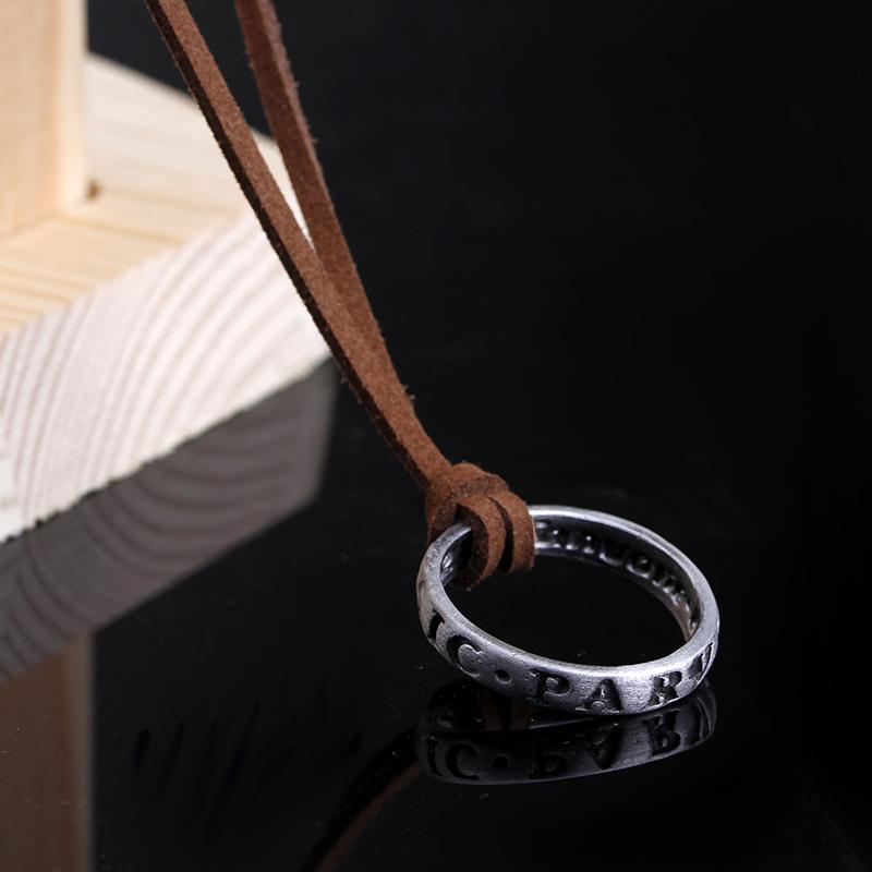 Funny SIC PARVIS MAGNA Design Drake s Ring Pendant Necklace Leather Chain
Funny SIC PARVIS MAGNA Design Drake s Ring Pendant Necklace Leather Chain