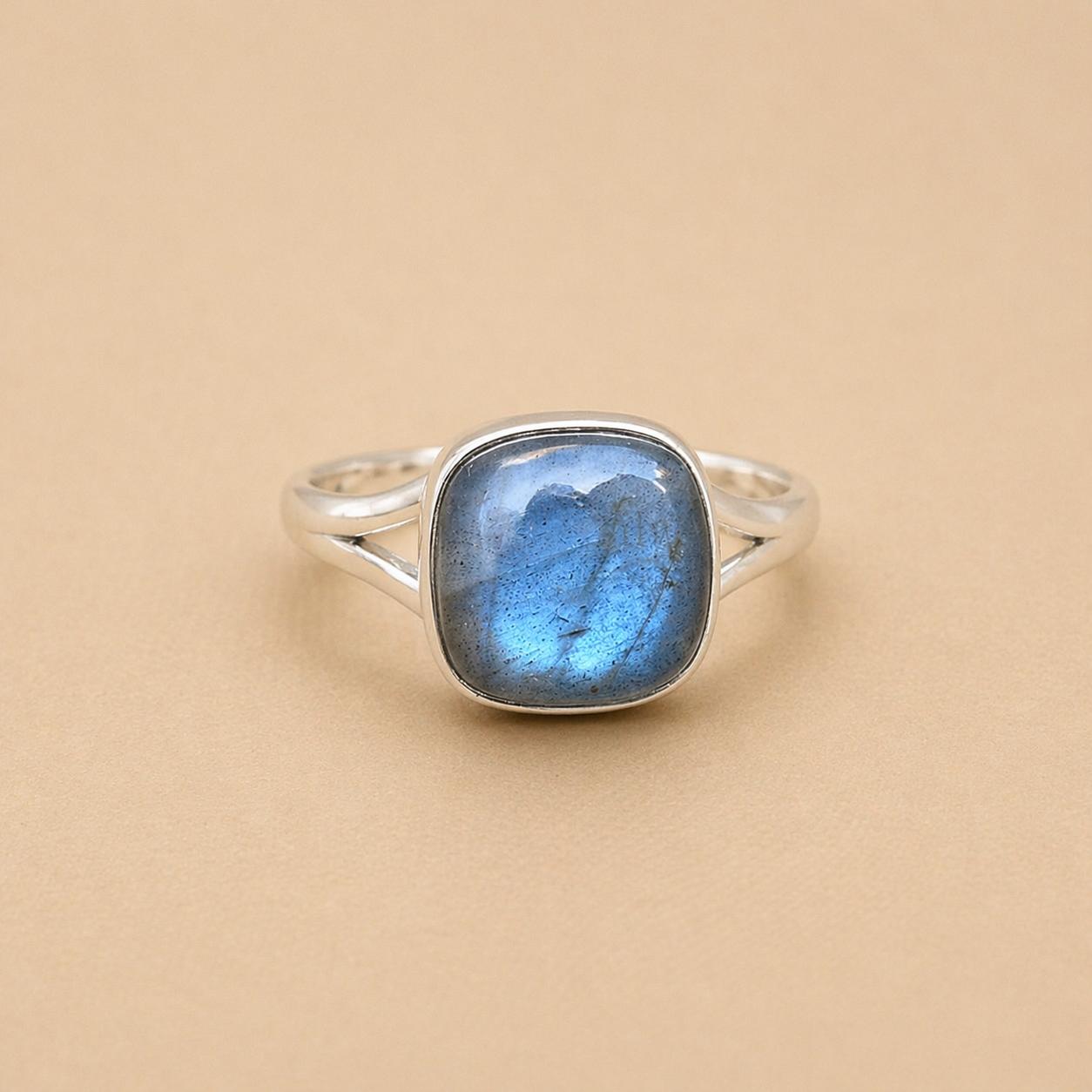 Blue Labradorite Cushion Ring, 925 Sterling Silver Gemstone Ring, Boho Statement Flash Stone Ring, Minimalist Handmade Jewelry 4 серебряный
Blue Labradorite Cushion Ring, 925 Sterling Silver Gemstone Ring, Boho Statement Flash Stone Ring, Minimalist Handmade Jewelry 4 серебряный