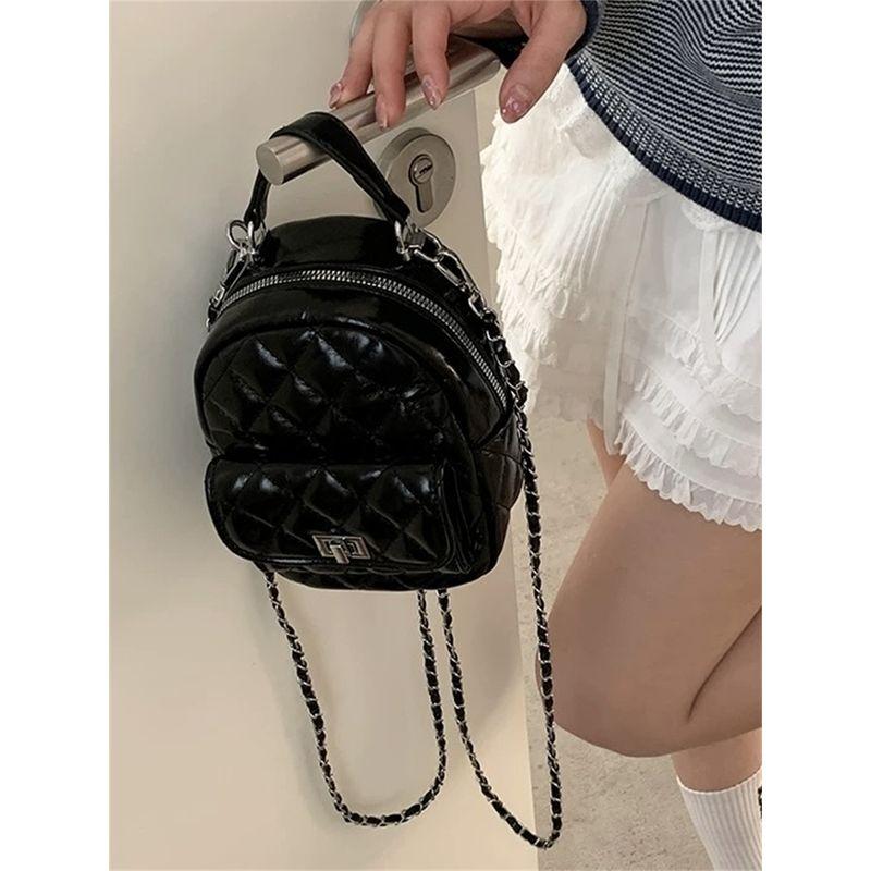 Niche Design Mini Backpack Bag Women High Sense Graceful Rhombus Chain Portable Backpack Shoulder Messenger Bag Black
Niche Design Mini Backpack Bag Women High Sense Graceful Rhombus Chain Portable Backpack Shoulder Messenger Bag Black