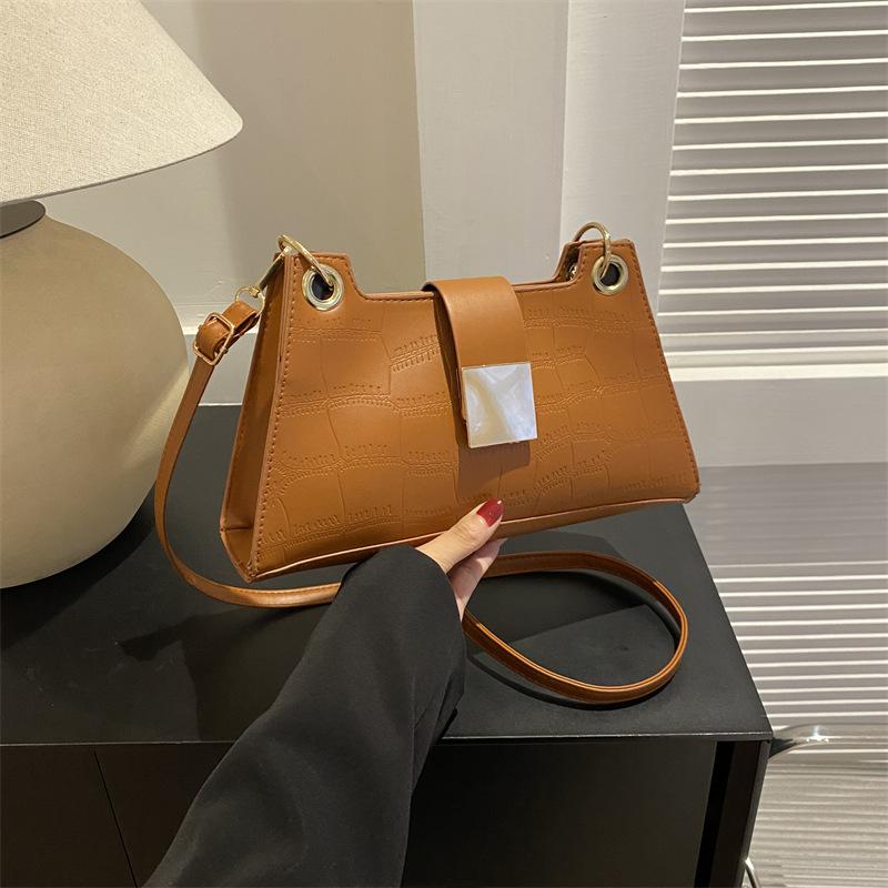 Популярні сумки жіночі 2024 осінь нова трендова сумка на плече з кам яним візерунком модна нішева дизайнерська сумка-месенджер сумка для щоденних поїздок коричневий
Популярні сумки жіночі 2024 осінь нова трендова сумка на плече з кам яним візерунком модна нішева дизайнерська сумка-месенджер сумка для щоденних поїздок коричневий