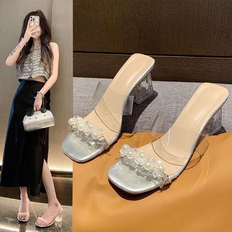 2024 summer new ins trendy casual square head with transparent sandals women s high heels crystal thick heel cool slippers 35 серебряный
2024 summer new ins trendy casual square head with transparent sandals women s high heels crystal thick heel cool slippers 35 серебряный