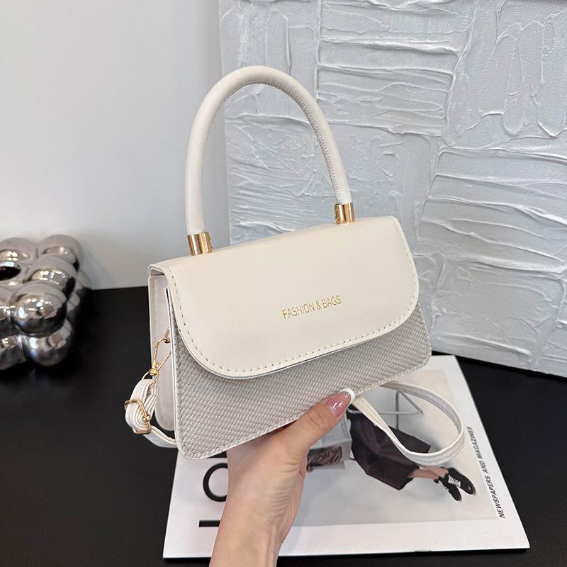Elegant texture fashionable women s splicing new design feeling underarm crossbody shoulder small square women s bag белый
Elegant texture fashionable women s splicing new design feeling underarm crossbody shoulder small square women s bag белый
