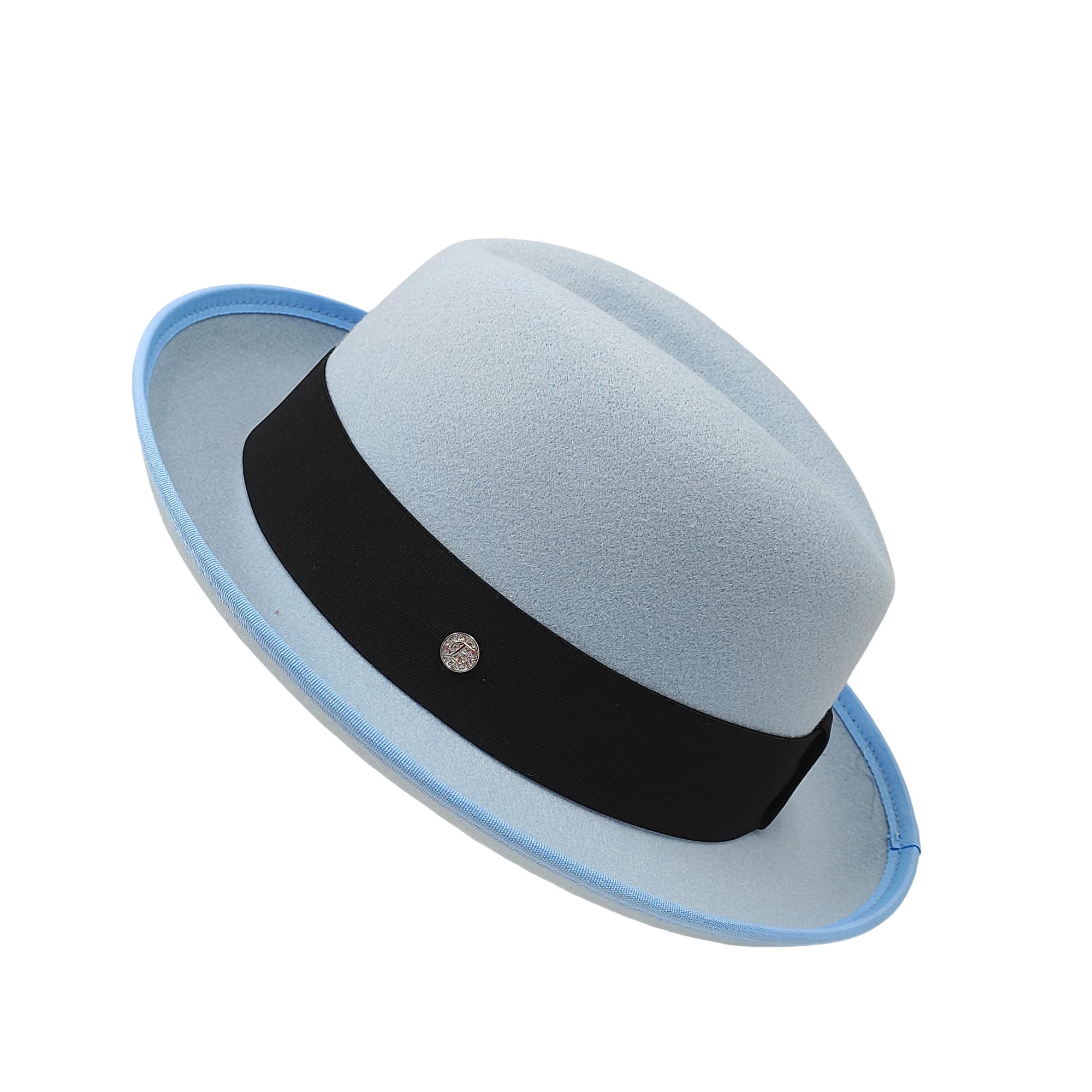 Sky Blue Small Hat with a Raised Brim for Men Gentleman s Hat with Feather Fedora Hat Fashionable and Classic Outdoor Party Hat 56-58cm
Sky Blue Small Hat with a Raised Brim for Men Gentleman s Hat with Feather Fedora Hat Fashionable and Classic Outdoor Party Hat 56-58cm