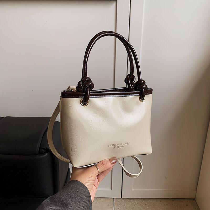 Сумка Maillard Retro Женская Новая Модная и Универсальная Текстурная Сумка Кроссбоди Супер Горячая Сумка-Ведро для Рук Женская
Сумка Maillard Retro Женская Новая Модная и Универсальная Текстурная Сумка Кроссбоди Супер Горячая Сумка-Ведро для Рук Женская