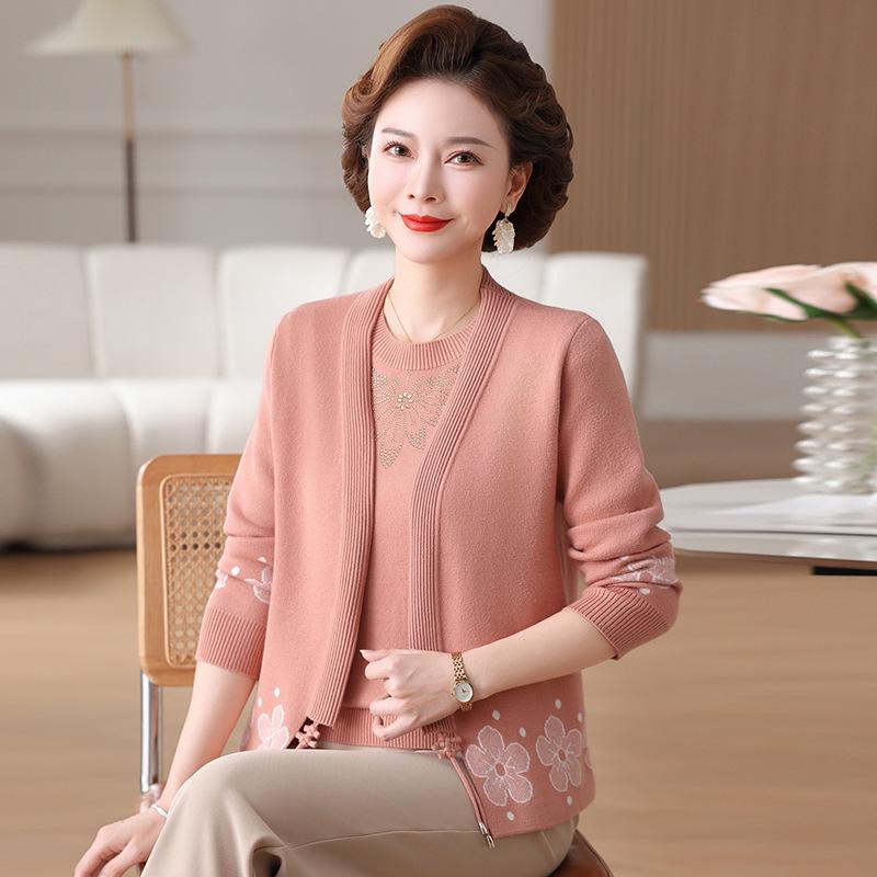 Early Spring Knit Two-Piece Cardigan Set for Mature Women 4XL (recommended for 135-150 jin)
Early Spring Knit Two-Piece Cardigan Set for Mature Women 4XL (recommended for 135-150 jin)