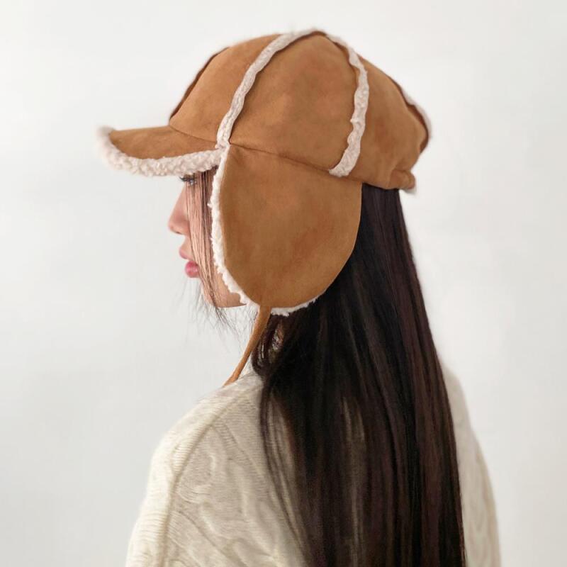 Женская зимняя замшевая шапка-ушанка с флисовой подкладкой C7555_Beige
Женская зимняя замшевая шапка-ушанка с флисовой подкладкой C7555_Beige