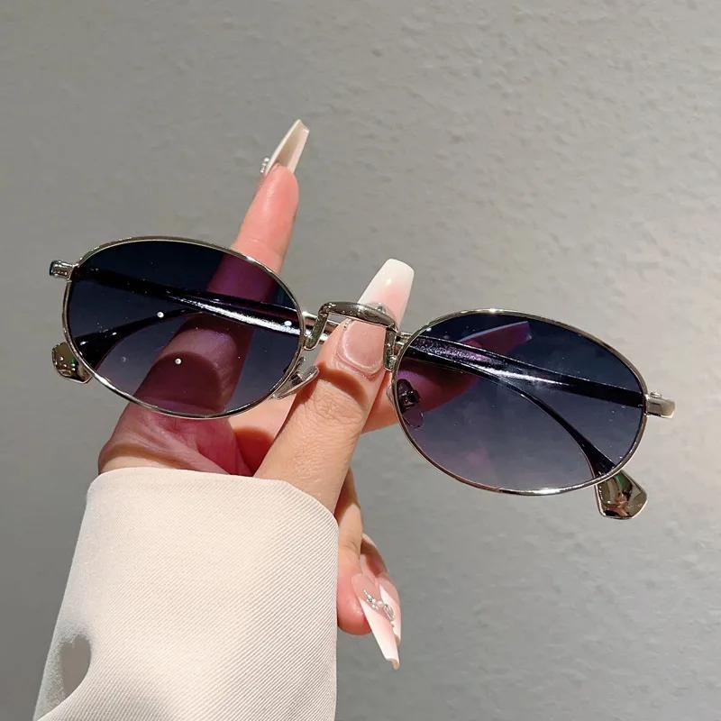 Vintage y2k Oval Sunglasses Women For Men Luxury Brand Designer Popular Punk Shades New Fashion Metal Hip Hop Eye Glasses UV400 серебряный серый
Vintage y2k Oval Sunglasses Women For Men Luxury Brand Designer Popular Punk Shades New Fashion Metal Hip Hop Eye Glasses UV400 серебряный серый
