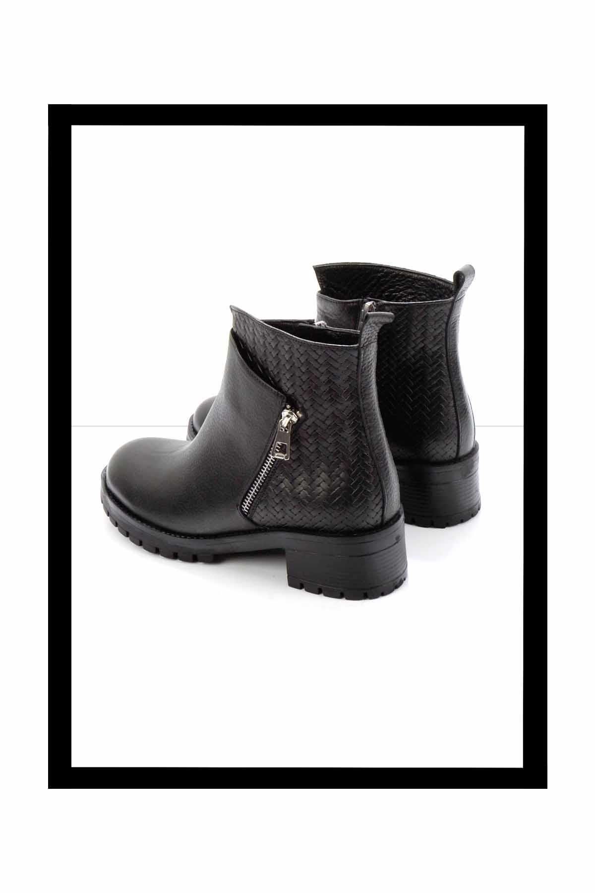 Women Modern Stylish Fashion Genuine Leather Black Black Knitted Genuine Leather Women Boots & Bootie 37
Women Modern Stylish Fashion Genuine Leather Black Black Knitted Genuine Leather Women Boots & Bootie 37