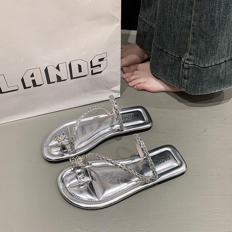 Rhinestone set toe slippers women s 2025 new summer wear silver cool slippers 40 срібний
Rhinestone set toe slippers women s 2025 new summer wear silver cool slippers 40 срібний