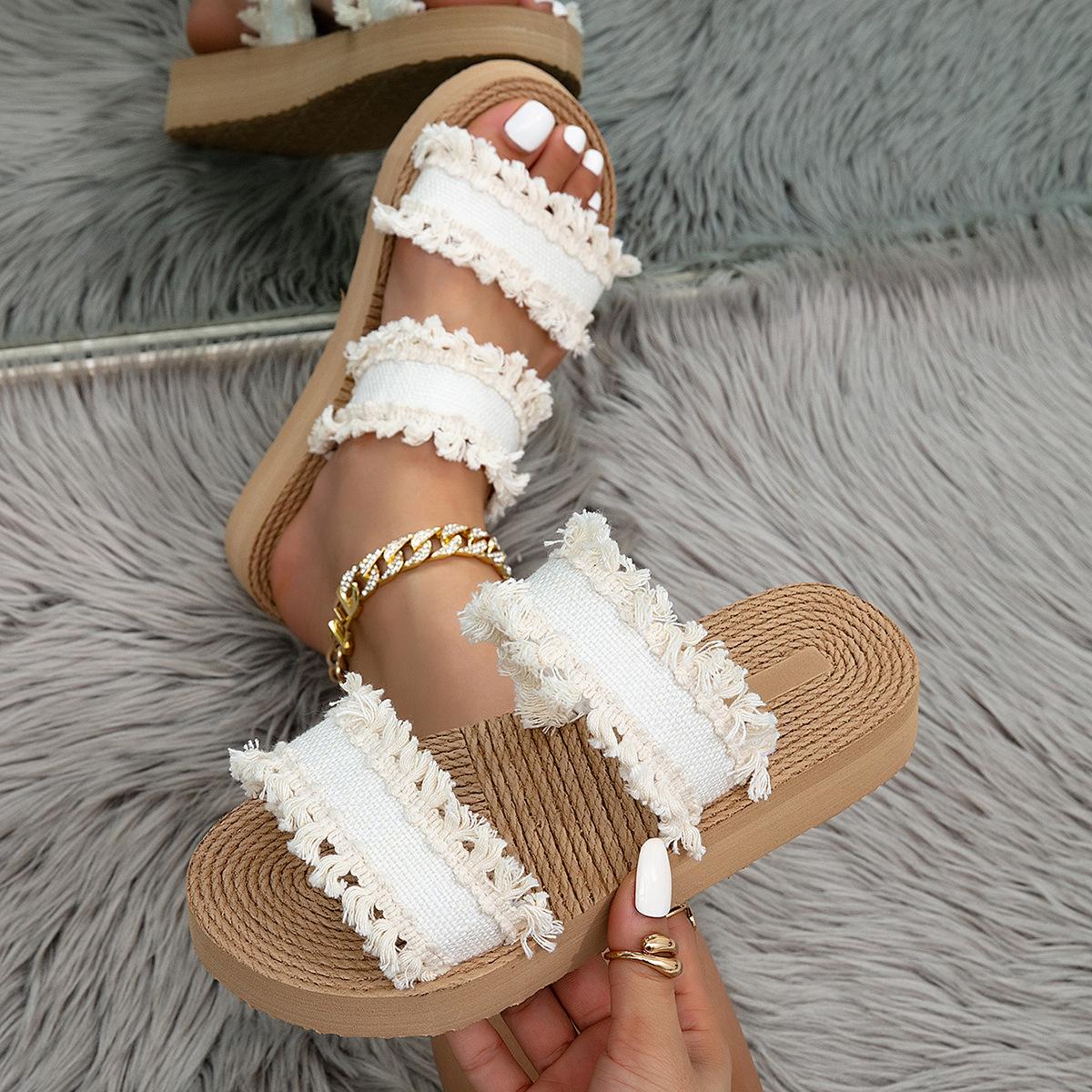 Женские сандалии на покатом каблуке с кисточками в национальном стиле с имитацией пеньковой веревки снизу и перекрестными полосками 36 слоновая кость
Женские сандалии на покатом каблуке с кисточками в национальном стиле с имитацией пеньковой веревки снизу и перекрестными полосками 36 слоновая кость