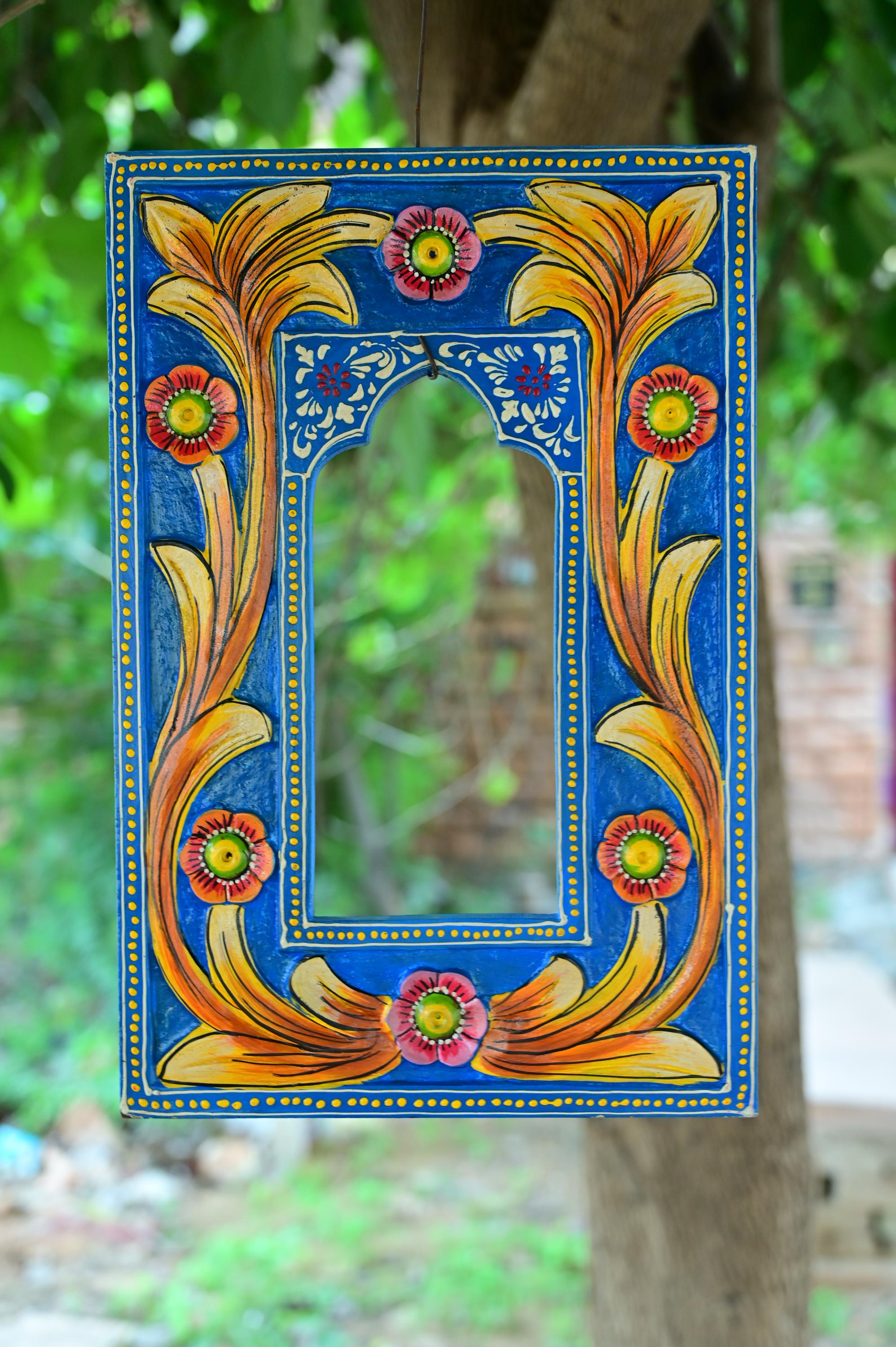 Hand Painted Indian Wooden Wall Jharokha Vibrant Blue Orange Floral Folk Art Frame Decor 16” X 8” X 24” (l x w x h) разноцветный
Hand Painted Indian Wooden Wall Jharokha Vibrant Blue Orange Floral Folk Art Frame Decor 16” X 8” X 24” (l x w x h) разноцветный