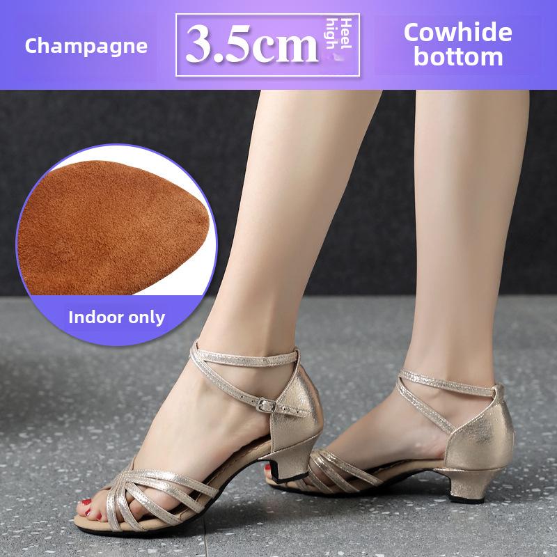 Женская обувь на мягкой подошве для латиноамериканских и квадратных танцев для социальных танцев 42
Женская обувь на мягкой подошве для латиноамериканских и квадратных танцев для социальных танцев 42