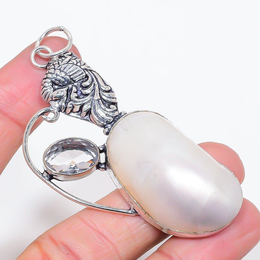 Natural Biwa Pearl, Topaz 925 Sterling Silver Jewelry Pendant 3.15 F7c91
Natural Biwa Pearl, Topaz 925 Sterling Silver Jewelry Pendant 3.15 F7c91