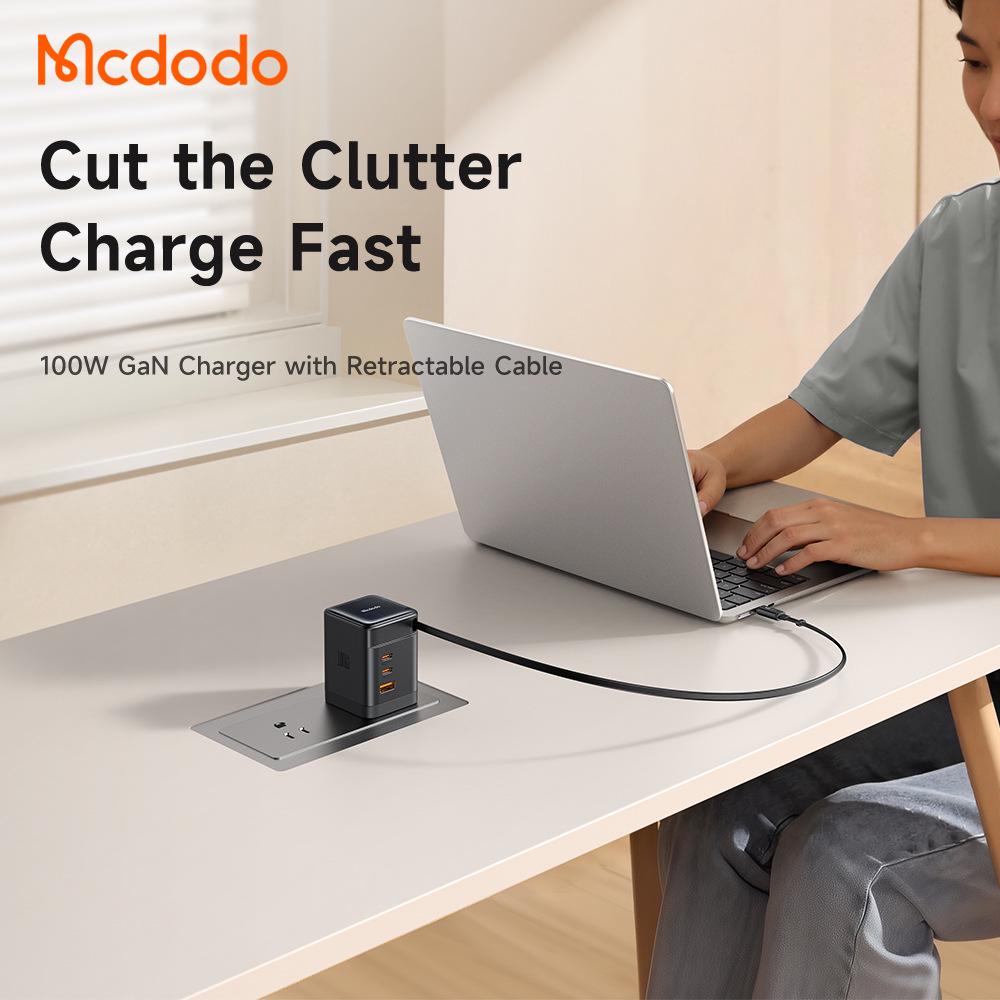 Mai Duo Duo FreeGo Series 100W GaN USB-C Charger with Retractable Cable (3C1A, US Standard) US Standard чорний
Mai Duo Duo FreeGo Series 100W GaN USB-C Charger with Retractable Cable (3C1A, US Standard) US Standard чорний