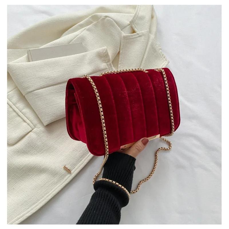 Vintage Velvet Women s Small Square Shoulder Bag Elegant Evening Handbag Ladies Fashi Chain Crossbody Bags Female Clutch Purse червоний
Vintage Velvet Women s Small Square Shoulder Bag Elegant Evening Handbag Ladies Fashi Chain Crossbody Bags Female Clutch Purse червоний