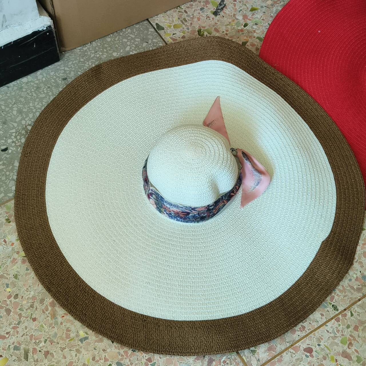 Summer women s straw hats oversized brim straw hats women s foldable vacation beach hats large brim sun hats M56cm-58cm
Summer women s straw hats oversized brim straw hats women s foldable vacation beach hats large brim sun hats M56cm-58cm