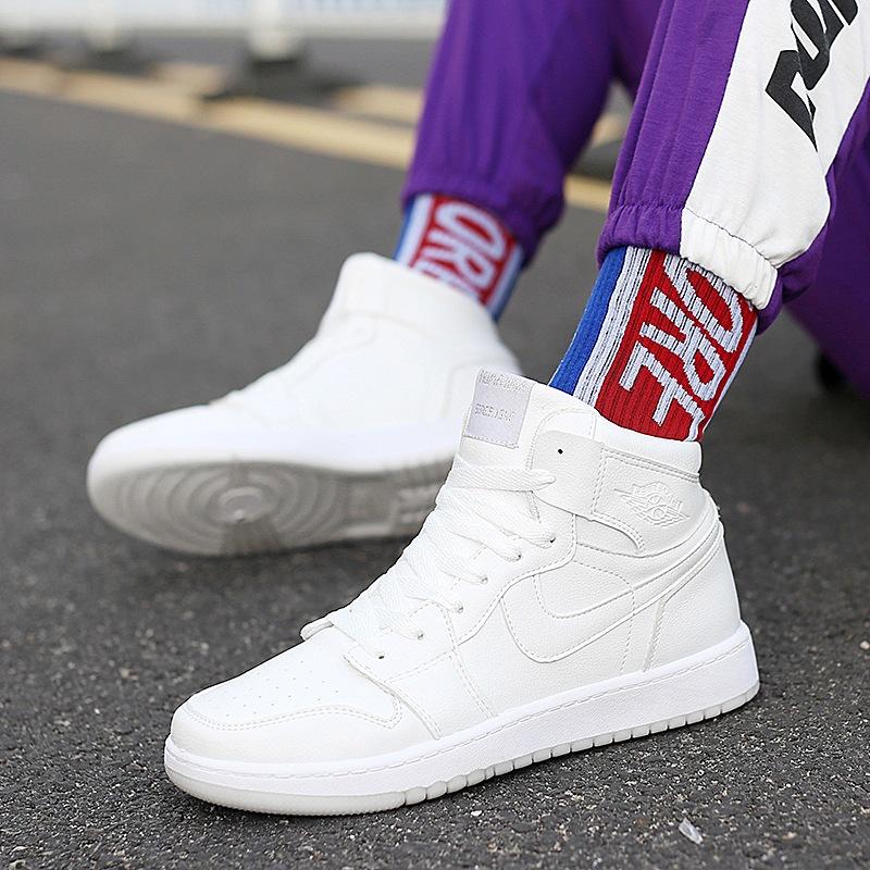 Men s shoes 2025 autumn and winter new youth fashion sports high-top shoes barbed board shoes basketball shoes Putian goods 35
Men s shoes 2025 autumn and winter new youth fashion sports high-top shoes barbed board shoes basketball shoes Putian goods 35