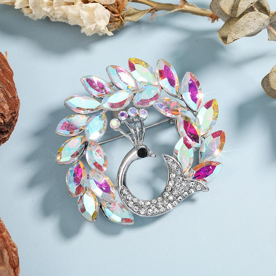 Брошь павлин женская высокого класса изящная, булавка хрустальная стеклянная одежда аксессуары костюм, корсаж полный бриллиант булавка аксессуары
Брошь павлин женская высокого класса изящная, булавка хрустальная стеклянная одежда аксессуары костюм, корсаж полный бриллиант булавка аксессуары