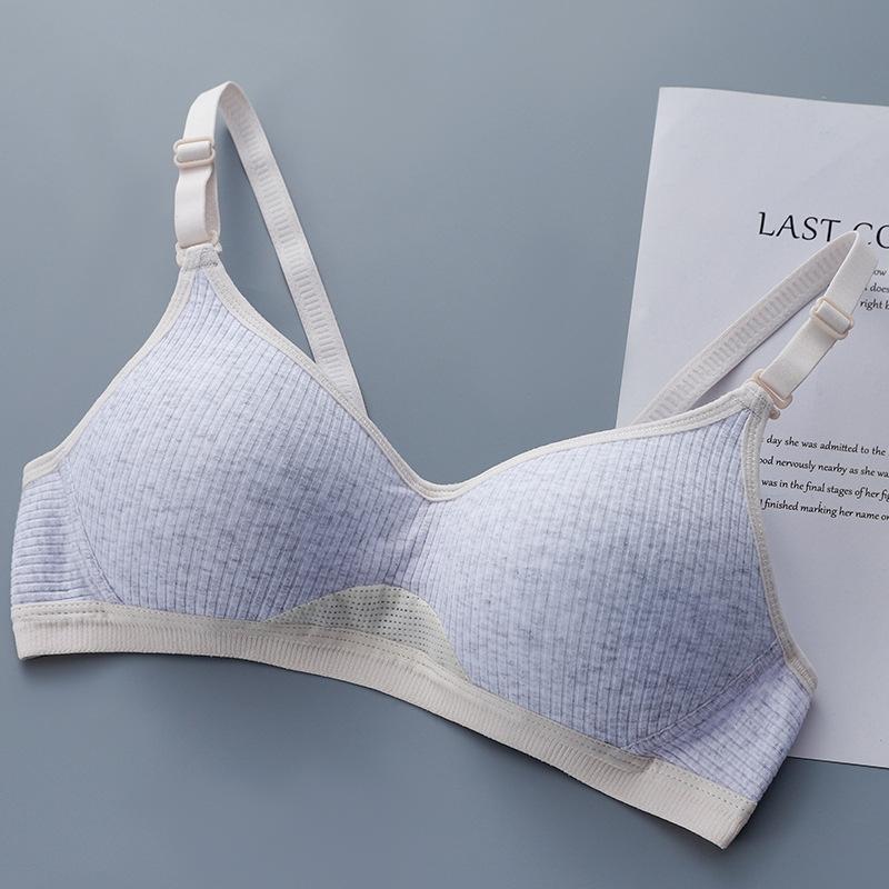 Contrasting colors Less stripes Student no steel ring Cotton bra Breathable thin cup Bra Breathable and comfortable 38/85ab through cup
Contrasting colors Less stripes Student no steel ring Cotton bra Breathable thin cup Bra Breathable and comfortable 38/85ab through cup