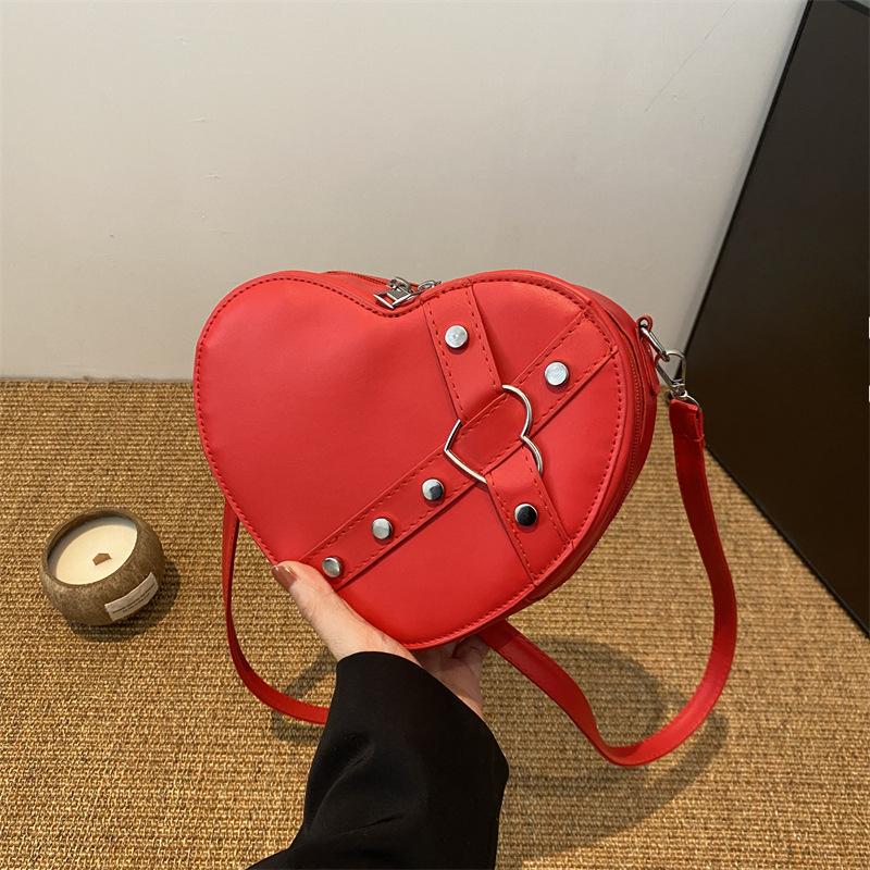 Нишевая сумка Женская Новая Модная Тенденция Клепки Трендовая Сумка Через Плечо Модная Сумка-Сердце Сумка
Нишевая сумка Женская Новая Модная Тенденция Клепки Трендовая Сумка Через Плечо Модная Сумка-Сердце Сумка