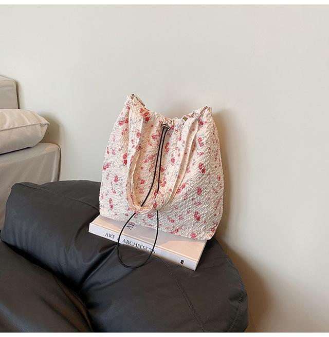 Casual Floral Drawstring Nyl Shoulder Bags for Women Fashi Large Capacity Ladies Crossbody Bag Commuter Girls Handbags Tote
Casual Floral Drawstring Nyl Shoulder Bags for Women Fashi Large Capacity Ladies Crossbody Bag Commuter Girls Handbags Tote