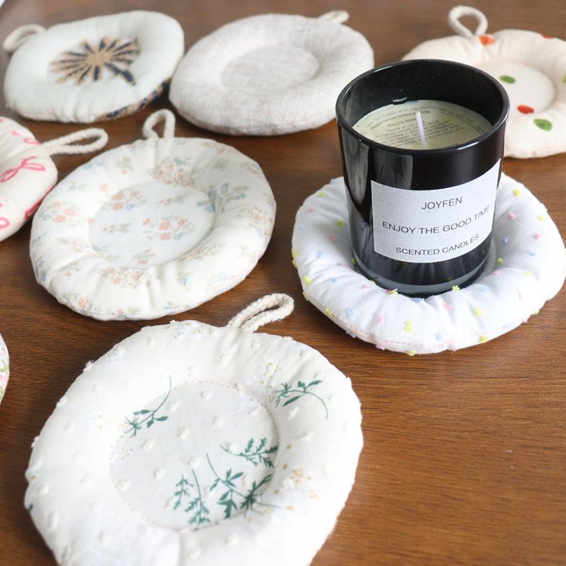 1Pc Cloth Heat-insulating Teapot Pad Elegant Tea Ceremony Accessories Heat-resistant Circle Coasters Cup Mat
1Pc Cloth Heat-insulating Teapot Pad Elegant Tea Ceremony Accessories Heat-resistant Circle Coasters Cup Mat