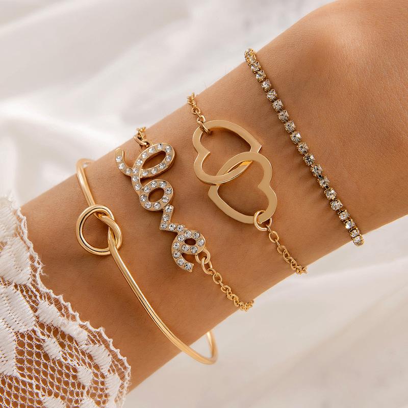 Jewelry, creative love letter multi-layer bracelet, light luxury diamond-encrusted star pendant bracelet set female
Jewelry, creative love letter multi-layer bracelet, light luxury diamond-encrusted star pendant bracelet set female