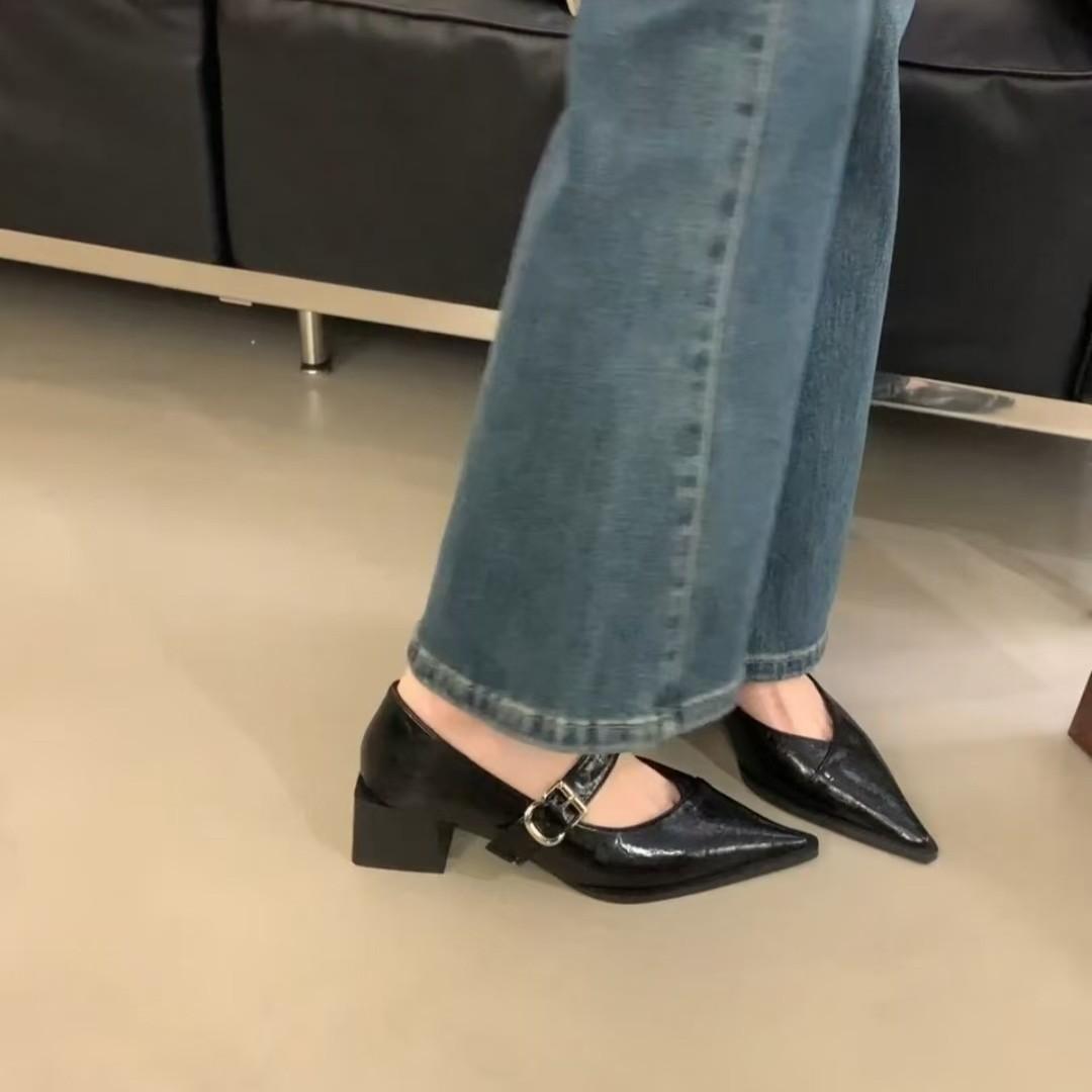 Houkong Baotou Sandals Women s European and American Style 2025 New Summer Metal High Heel Patent Leather Shoes Square Head Thin Heel Iron Head 35
Houkong Baotou Sandals Women s European and American Style 2025 New Summer Metal High Heel Patent Leather Shoes Square Head Thin Heel Iron Head 35