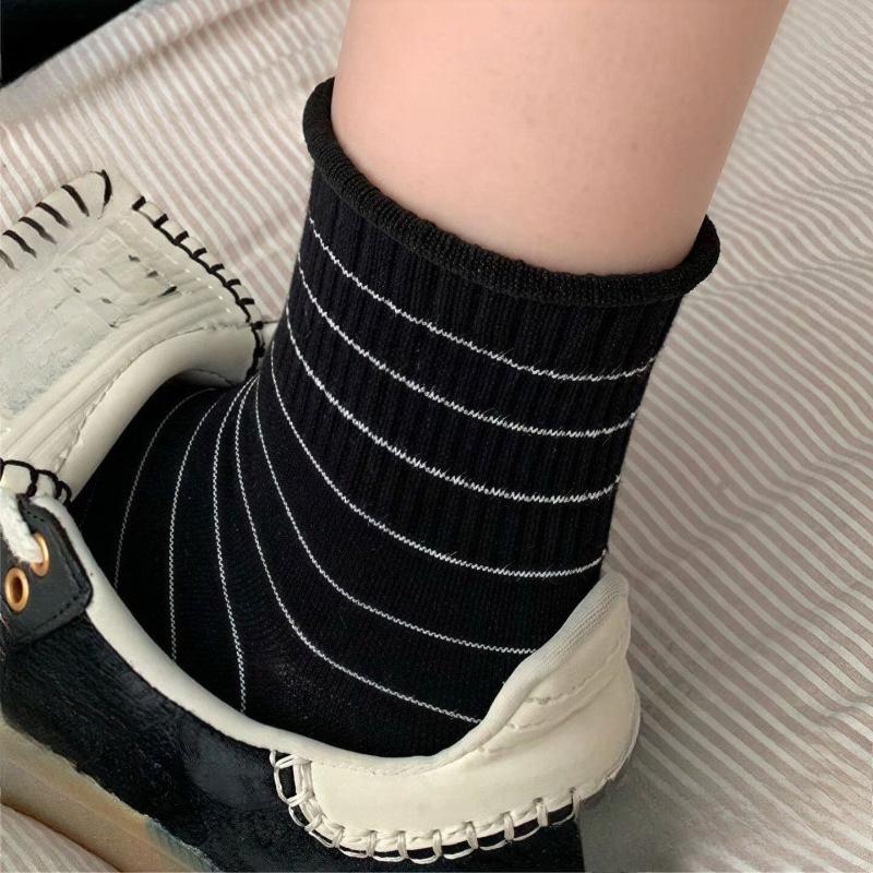 Spring/Summer Pure Cotton Mid-Calf Socks with Color-Contrasting Rolled Edges and Stripes - Children s Cotton Socks 1 pair чорний
Spring/Summer Pure Cotton Mid-Calf Socks with Color-Contrasting Rolled Edges and Stripes - Children s Cotton Socks 1 pair чорний
