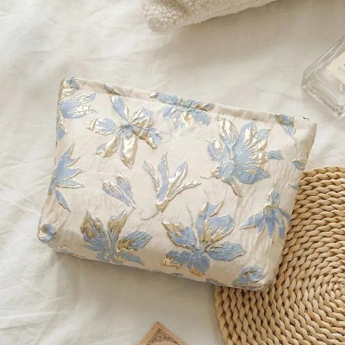 Maple Leaf Print Canvas Makeup Bag for Women, Large Capacity Portable Travel Toiletry Pouch, Double Layer Storage Liner
Maple Leaf Print Canvas Makeup Bag for Women, Large Capacity Portable Travel Toiletry Pouch, Double Layer Storage Liner