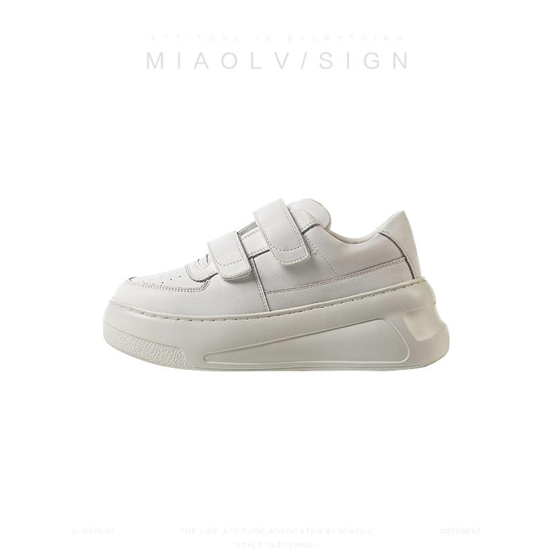 Autumn and winter new women s leather casual shoes thick-soled heightening little white shoes Velcro smiley shoes fashion muffin shoes 40
Autumn and winter new women s leather casual shoes thick-soled heightening little white shoes Velcro smiley shoes fashion muffin shoes 40