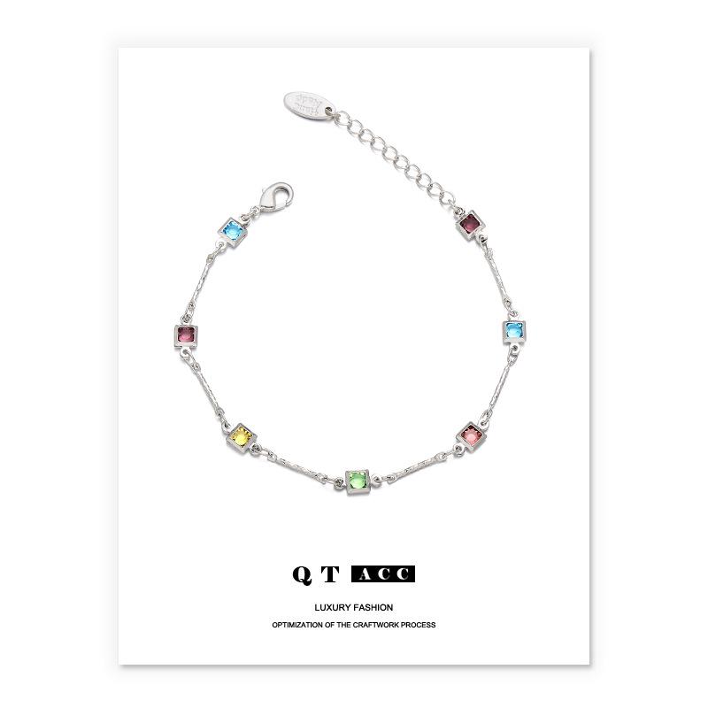 18K Gold/White Gold Plated Minimalist Necklace with Colored Glass Spacer Beads
18K Gold/White Gold Plated Minimalist Necklace with Colored Glass Spacer Beads