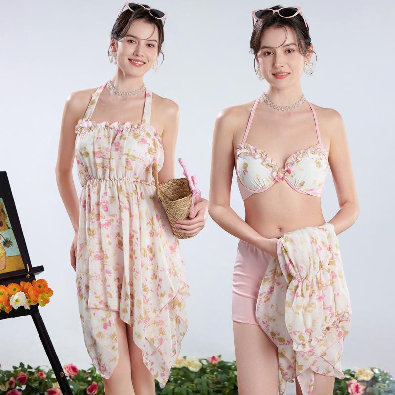 Stylish Long Dress & Sexy Bikini Three-Piece Set for Beach Vacations & Hot Springs Large зелений
Stylish Long Dress & Sexy Bikini Three-Piece Set for Beach Vacations & Hot Springs Large зелений