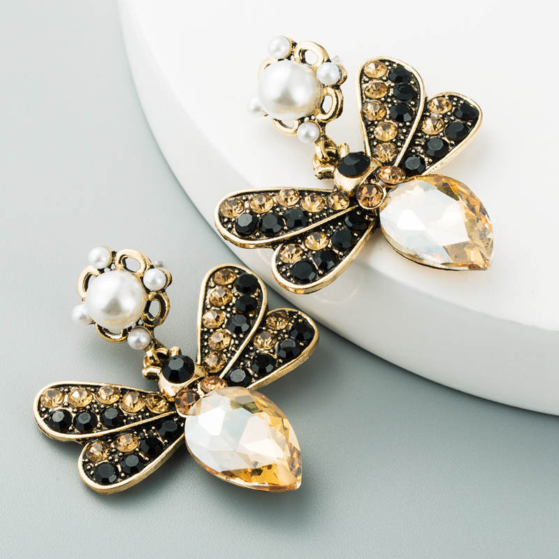 Женские серьги-подвески, богемные серьги-бабочки из сплава, инкрустированные цветными стразами, многослойные увеличенные серьги
Женские серьги-подвески, богемные серьги-бабочки из сплава, инкрустированные цветными стразами, многослойные увеличенные серьги